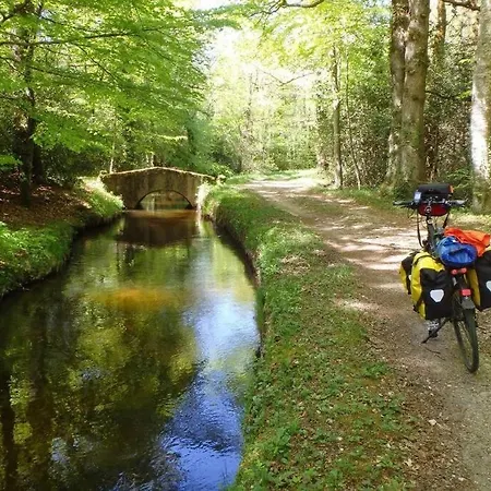 Chalet, Quiet, With View And Pool Chalé *